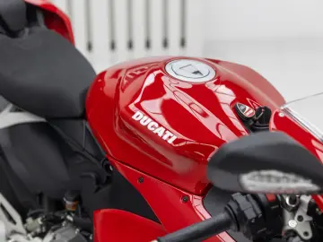 Ducati Panigale V2