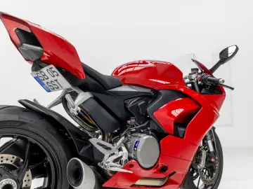 Ducati Panigale V2