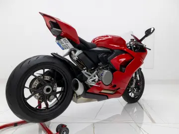 Ducati Panigale V2
