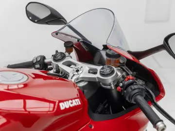 Ducati Panigale V2