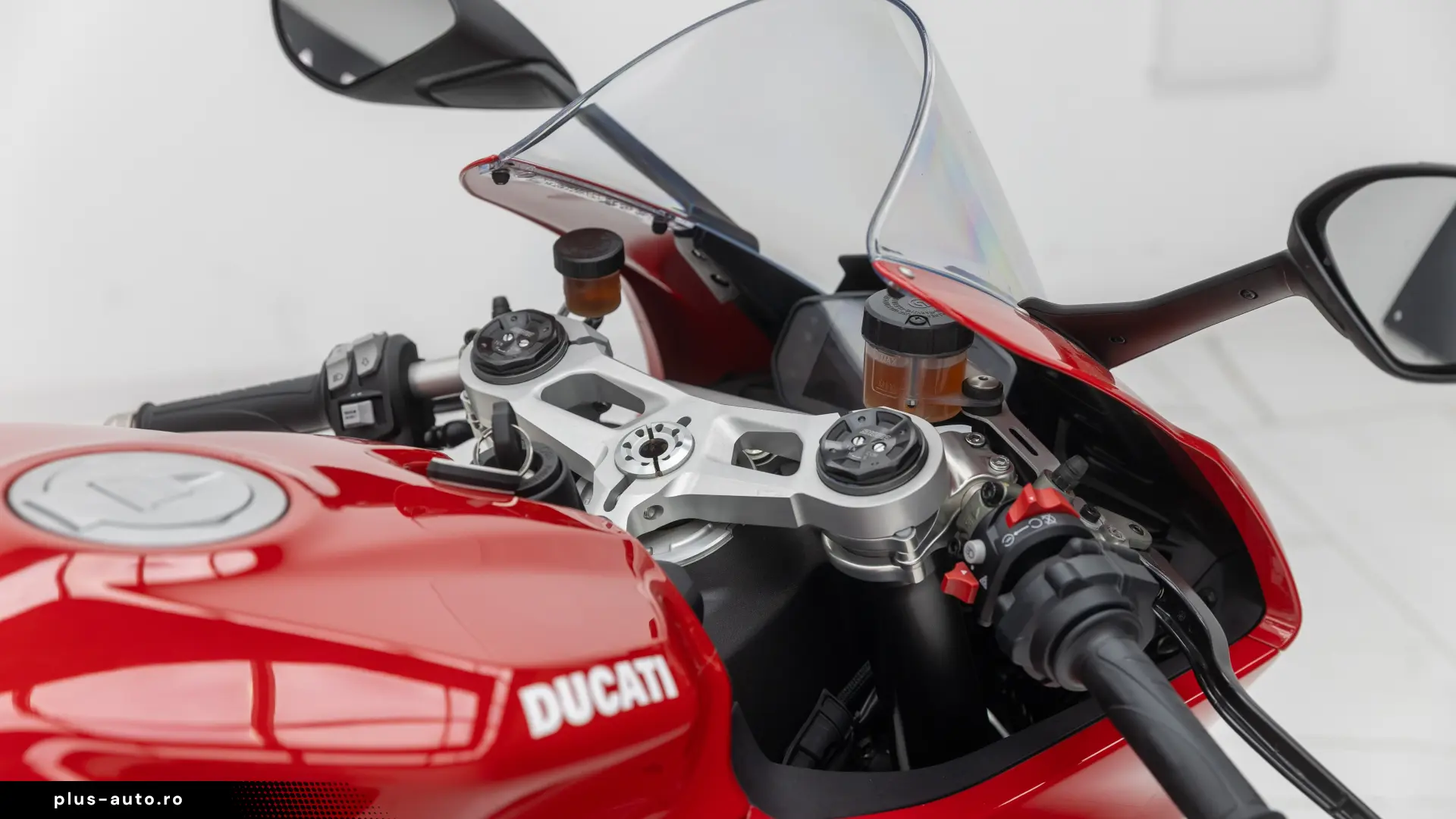 Ducati Panigale V2