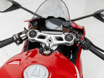 Ducati Panigale V2