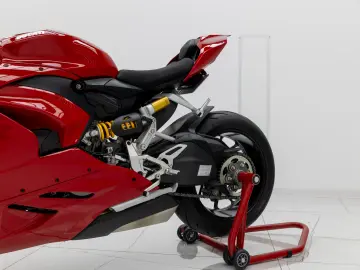 Ducati Panigale V2