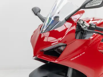 Ducati Panigale V2