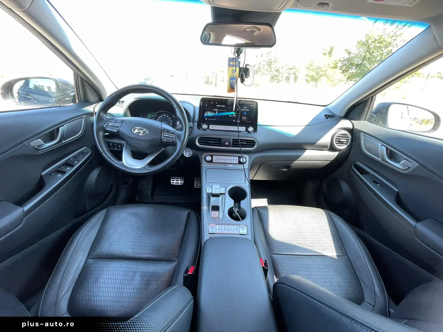 Hyundai KONA  64kwh PREMIUM  piele etc