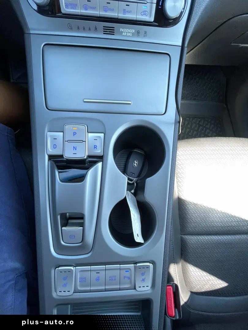 Hyundai KONA  64kwh PREMIUM  piele etc