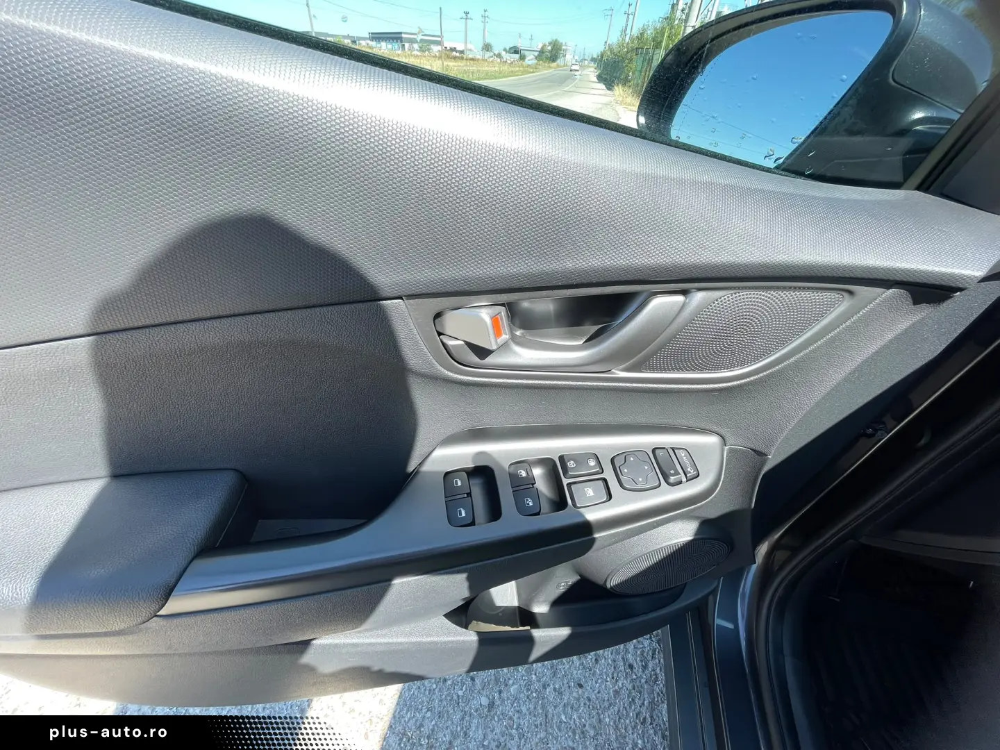 Hyundai KONA  64kwh PREMIUM  piele etc