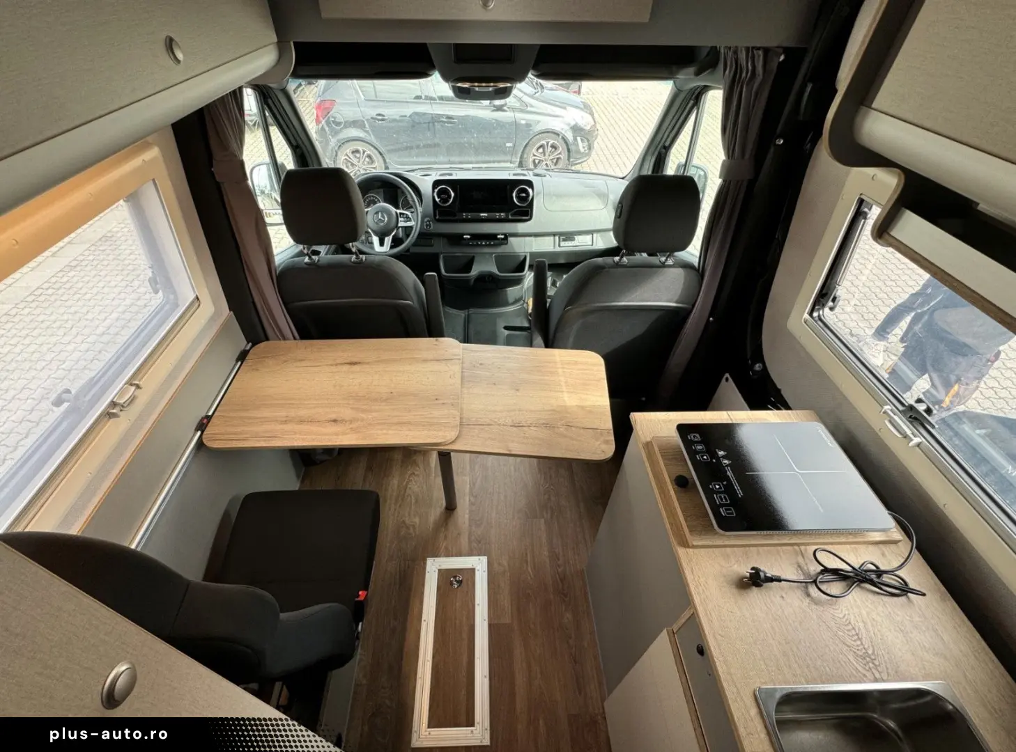 MERCEDES-BENZ Sprinter Standklima 300W Solar 400Ah Batterie