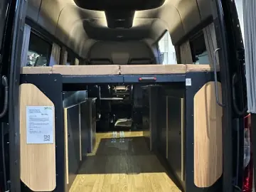 MERCEDES-BENZ Sprinter Tourer 319 CDI 4x4 Automatik