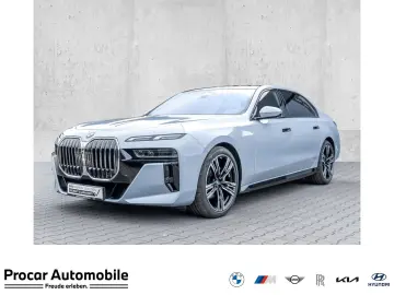 BMW 740d xDrive Limousine M Sport HUD PANO ACC AHK