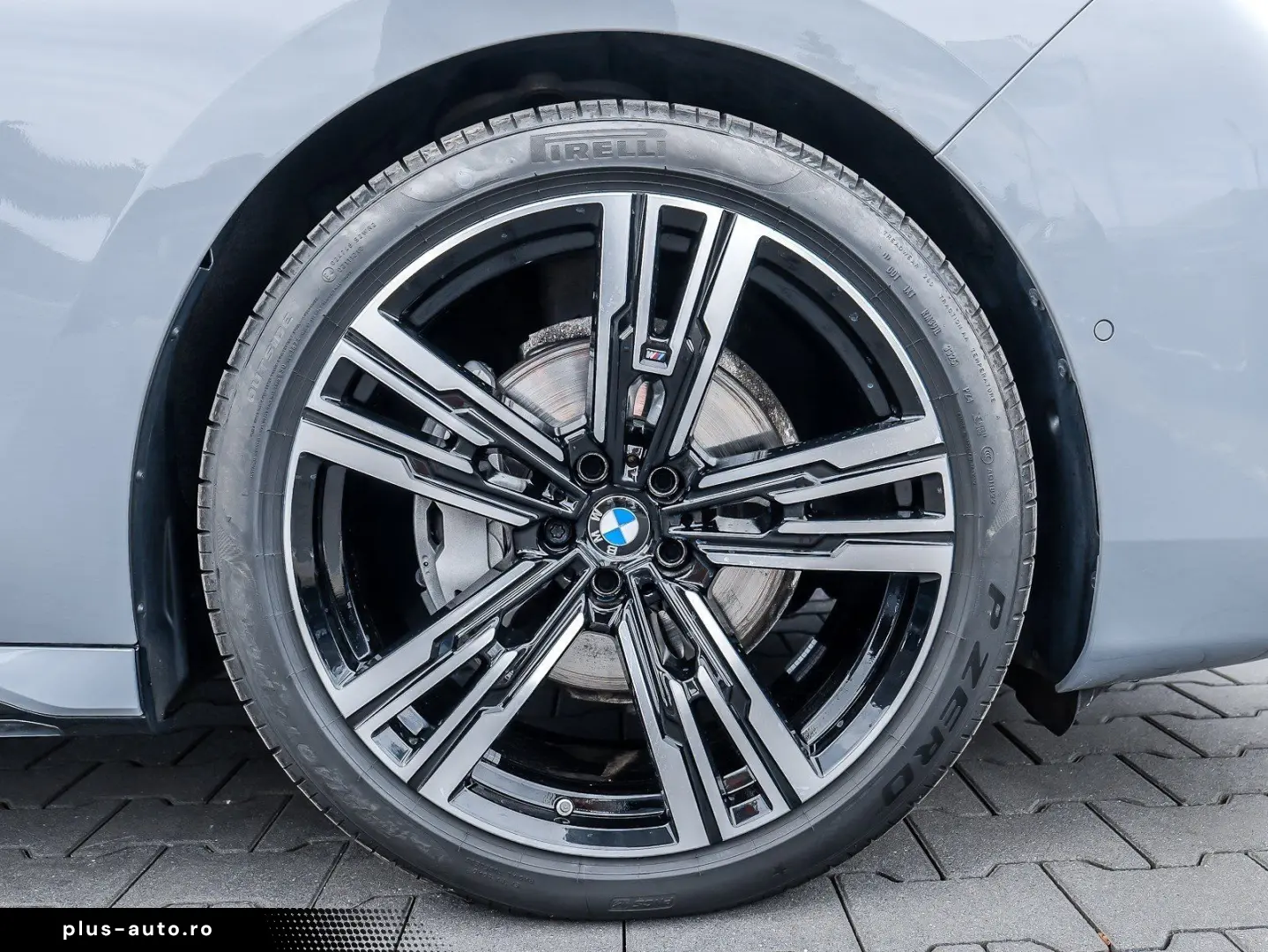 BMW 740d xDrive Limousine M Sport HUD PANO ACC AHK
