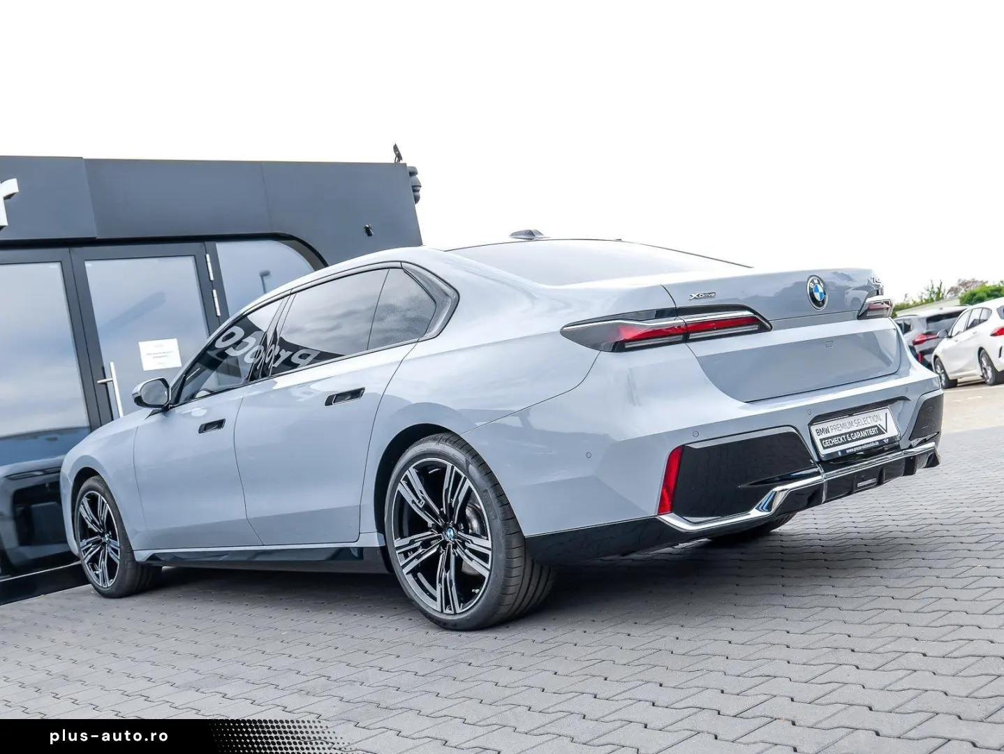 BMW 740d xDrive Limousine M Sport HUD PANO ACC AHK