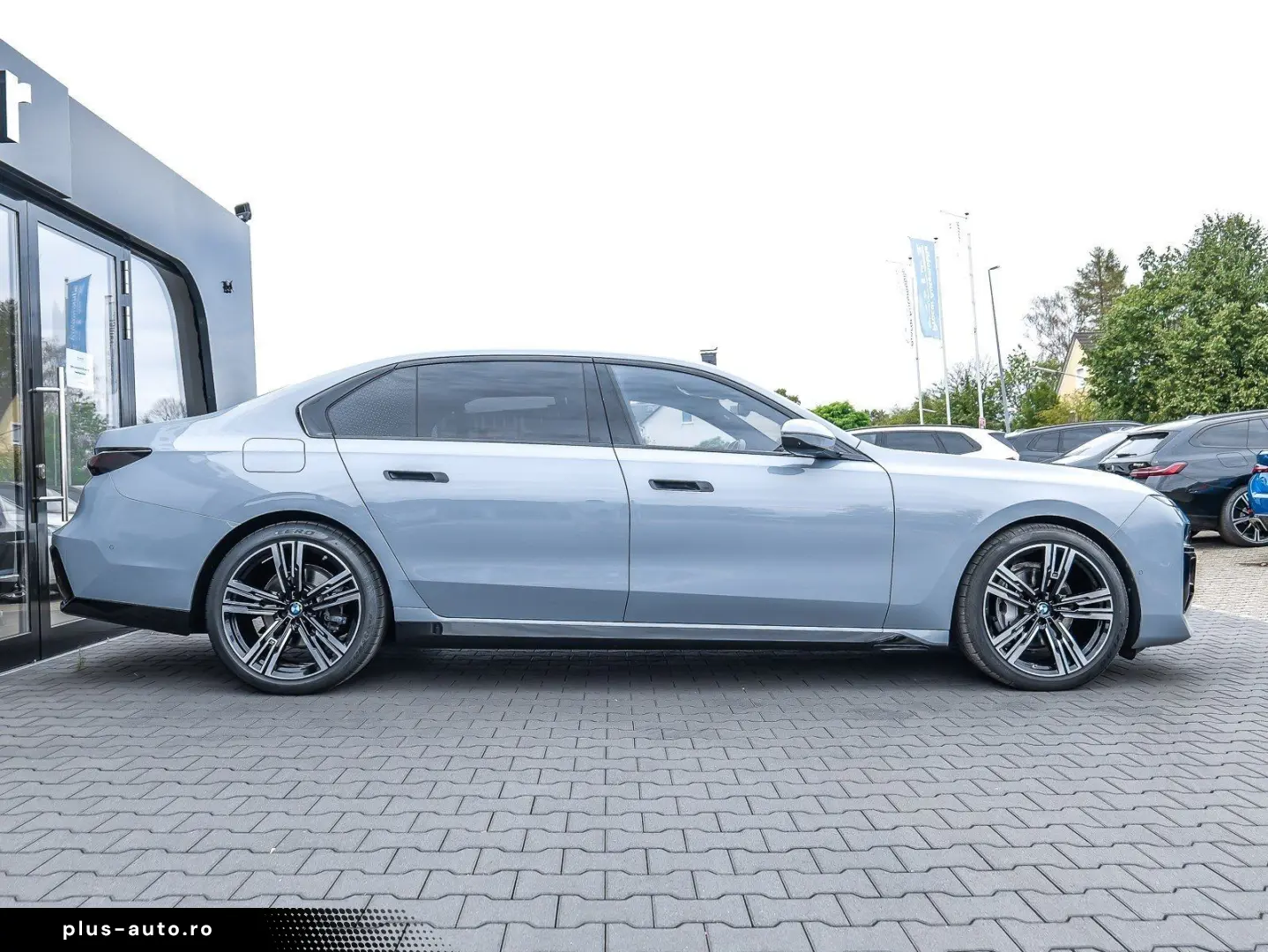 BMW 740d xDrive Limousine M Sport HUD PANO ACC AHK
