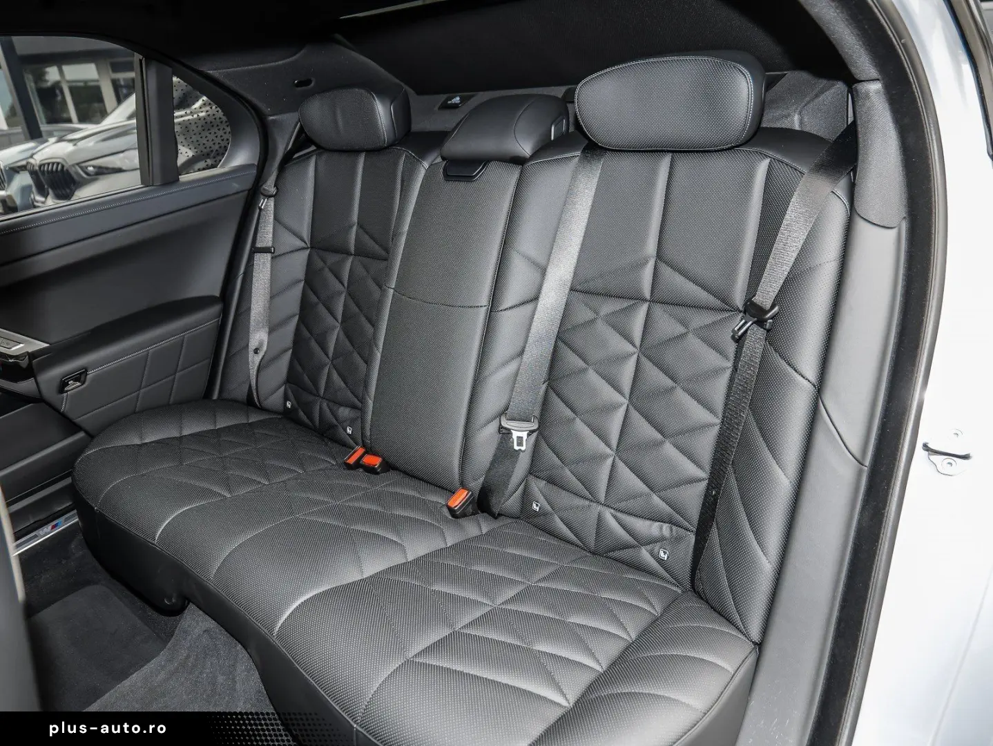 BMW 740d xDrive Limousine M Sport HUD PANO ACC AHK