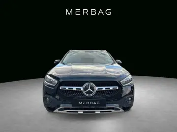MERCEDES-BENZ GLA 200 4MATIC 360 AUT Kam. KeyLess KlimaA LM