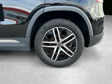 MERCEDES-BENZ GLA 200 4MATIC 360 AUT Kam. KeyLess KlimaA LM