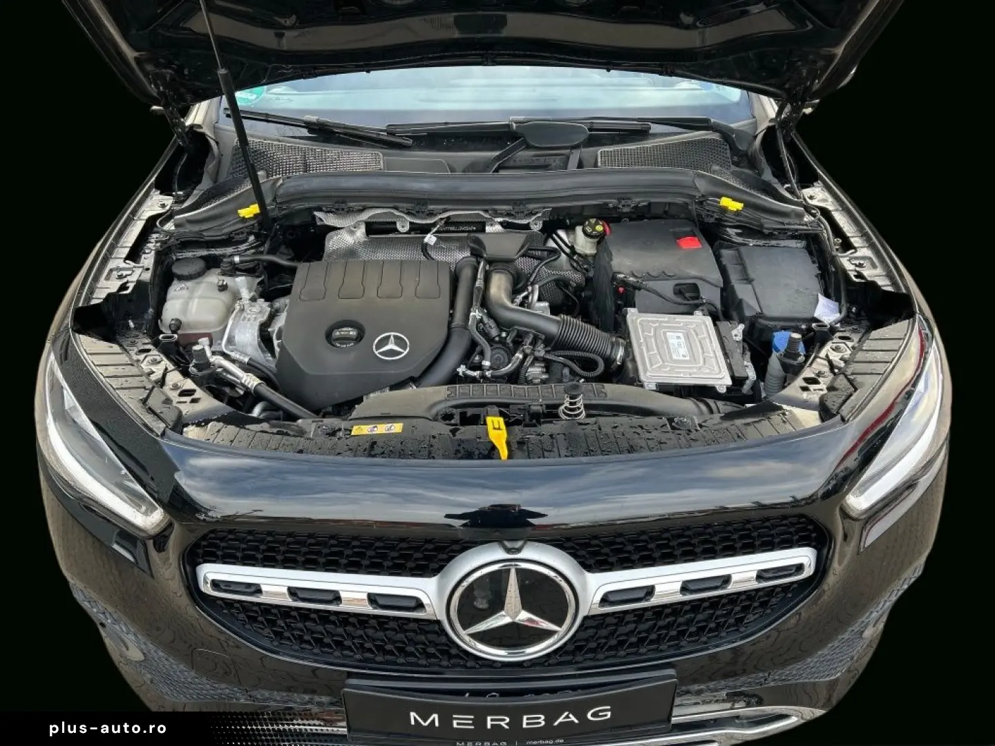 MERCEDES-BENZ GLA 200 4MATIC 360 AUT Kam. KeyLess KlimaA LM