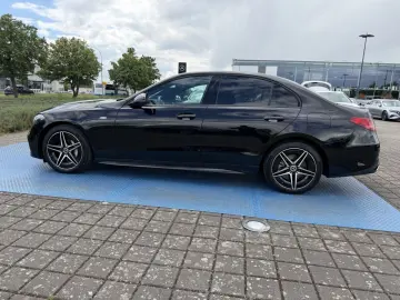 MERCEDES-BENZ C 300 de 4M EQ AMG NIGHT DIGI LIGHT FAHRASSIST