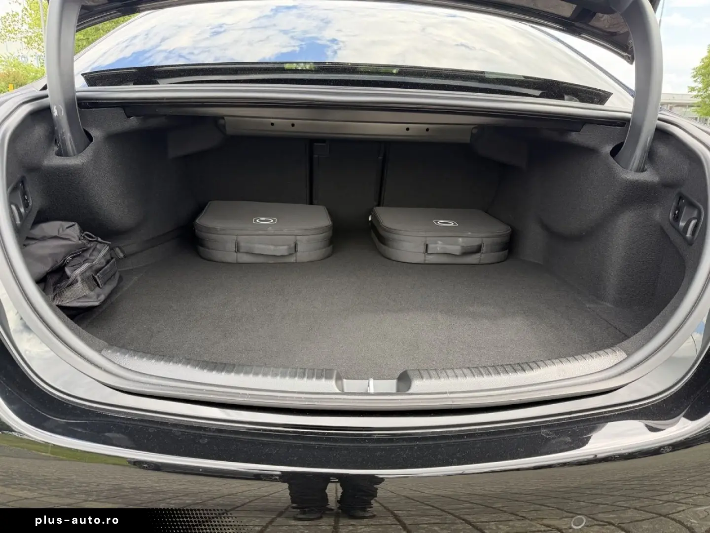 MERCEDES-BENZ C 300 de 4M EQ AMG NIGHT DIGI LIGHT FAHRASSIST