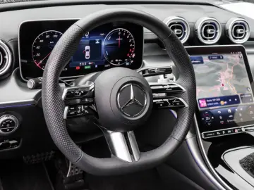MERCEDES-BENZ C 300 de 4M AMG-Sport Pano DIGITAL 360…