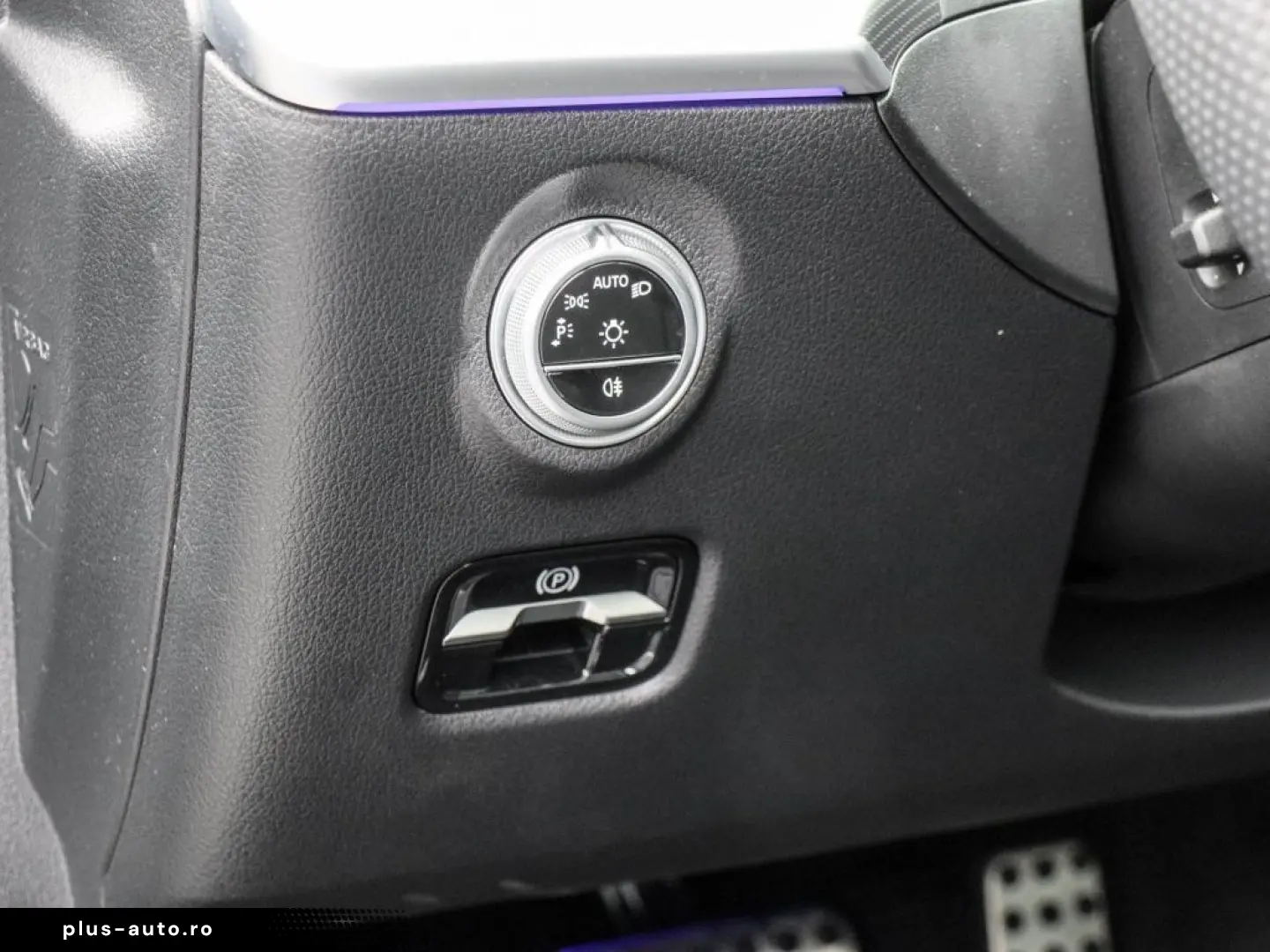 MERCEDES-BENZ C 300 de 4M AMG-Sport Pano DIGITAL 360&hellip;