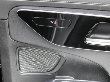 MERCEDES-BENZ C 300 de 4M AMG-Sport Pano DIGITAL 360…