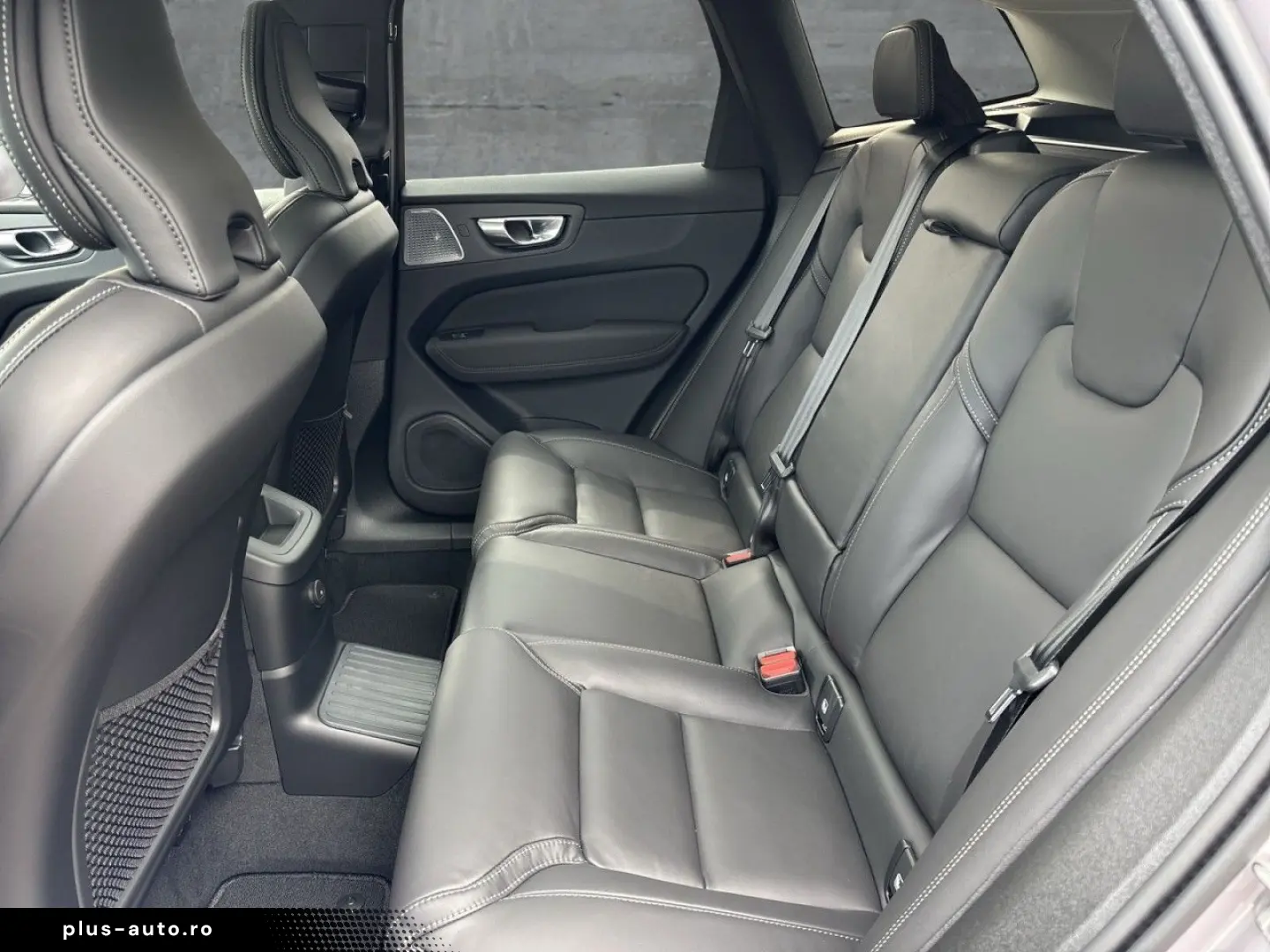VOLVO XC60 T8 AWD Ultra Dark Plug-In (EURO 6e) Klima