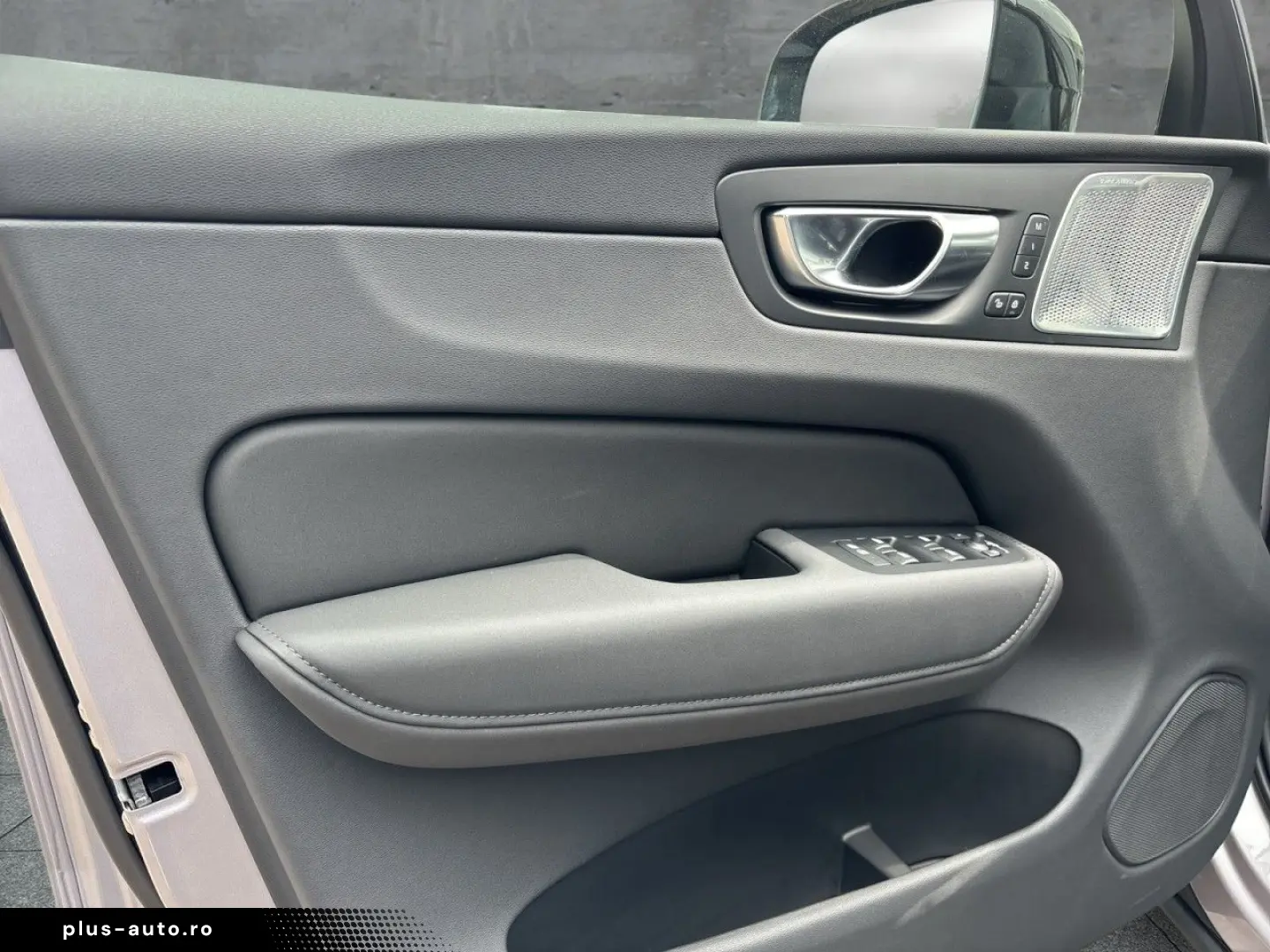 VOLVO XC60 T8 AWD Ultra Dark Plug-In (EURO 6e) Klima