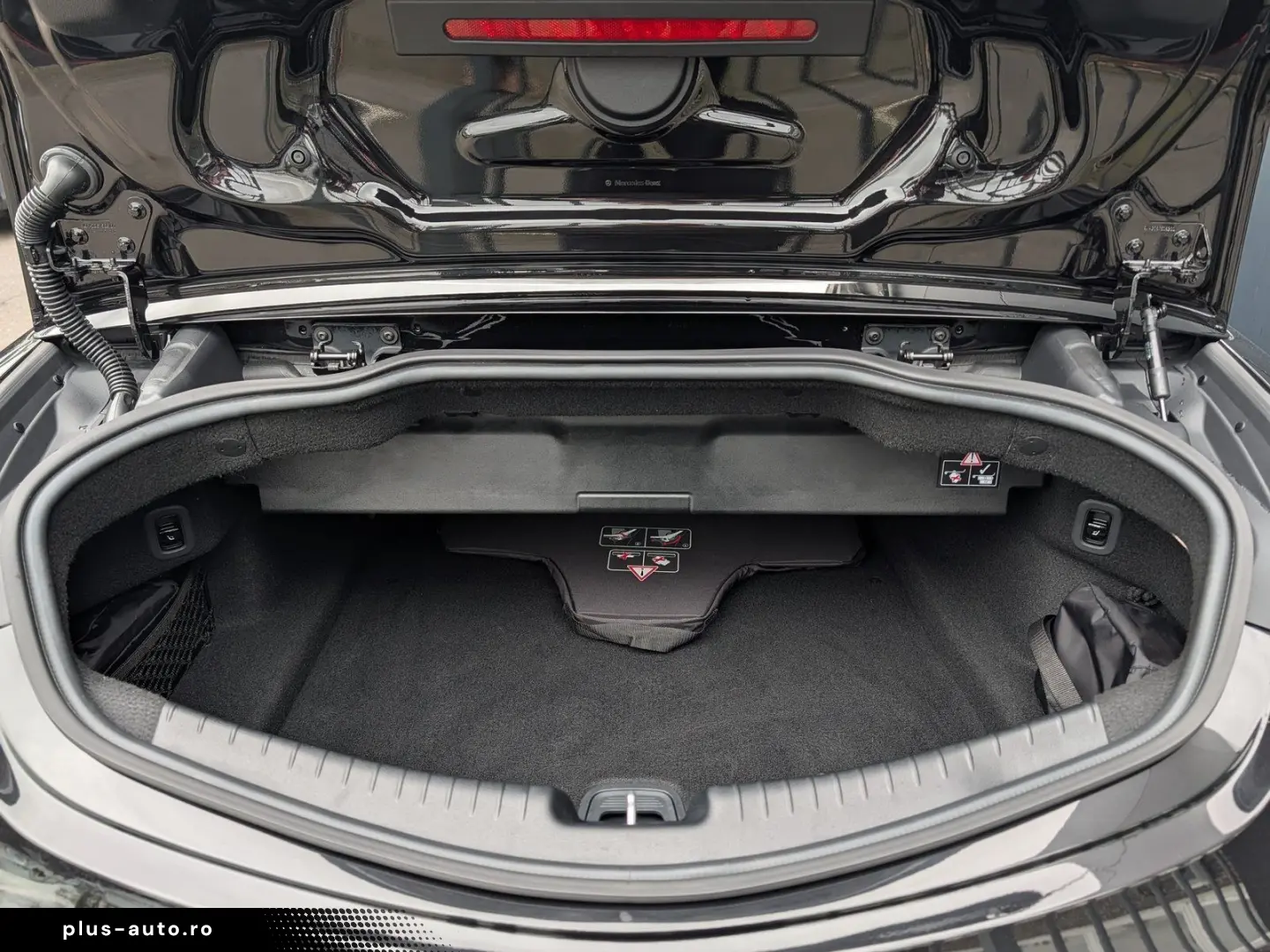 MERCEDES-BENZ Mercedes-AMG CLE 53 4MATIC Performance Sitze