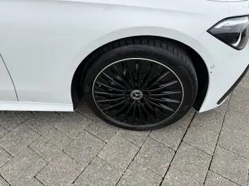 MERCEDES-BENZ CLE 200 AMG AMG Pano StandHz Night Kam…