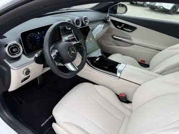 MERCEDES-BENZ CLE 200 AMG AMG Pano StandHz Night Kam…