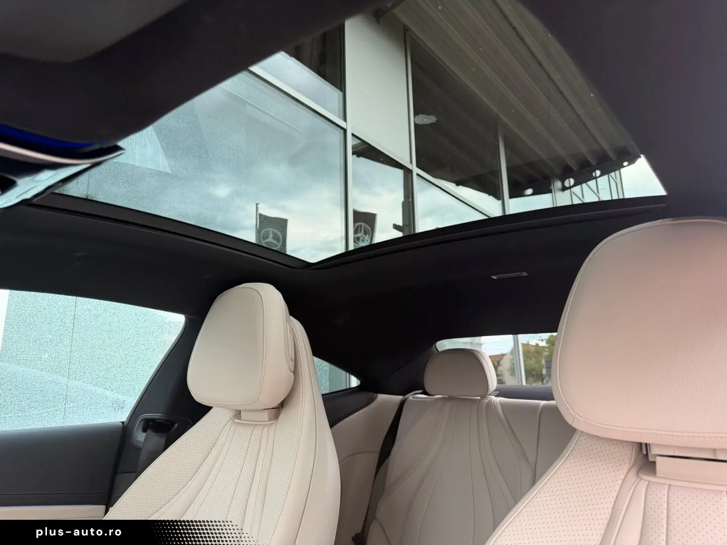 MERCEDES-BENZ CLE 300 e AMG  PANO BEIGE 360CAM HUD D&hellip;