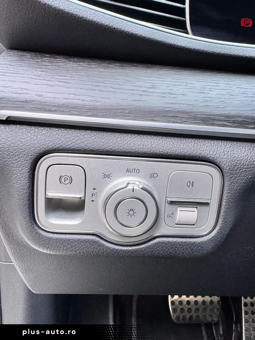 MERCEDES-BENZ GLE 2023 — imagine 43