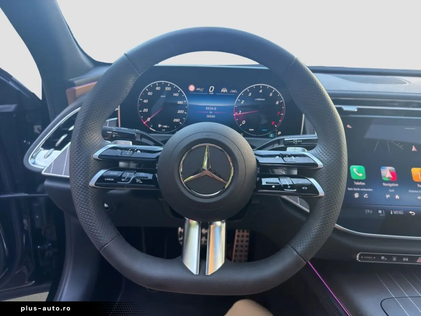 MERCEDES-BENZ E 200 4MATIC Limousine AMG Line HUD Pano Dach