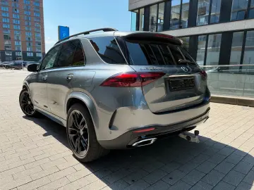 MERCEDES-BENZ GLE 350 de 4MATIC AMG Pano Burmester 2…