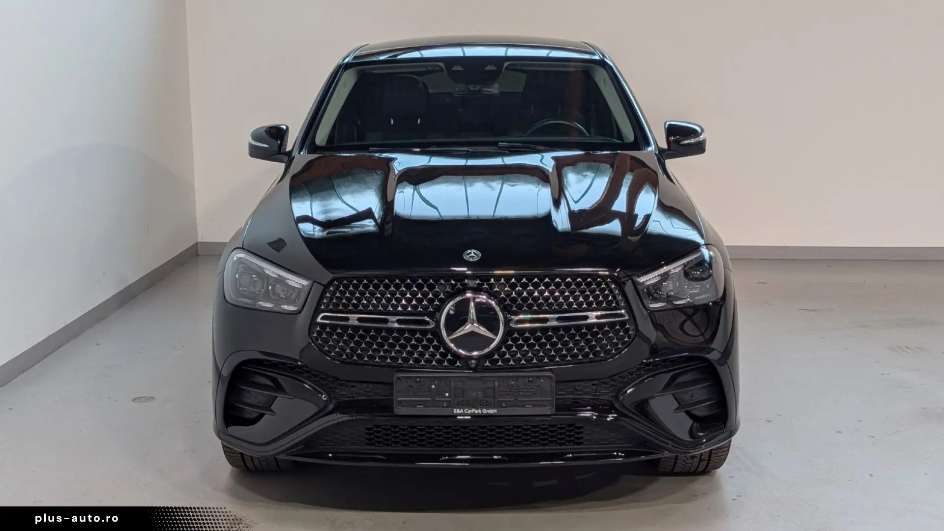MERCEDES-BENZ GLE 300 d 4Matic Coupe AMG-MB100-AHK-PANO-DSTR
