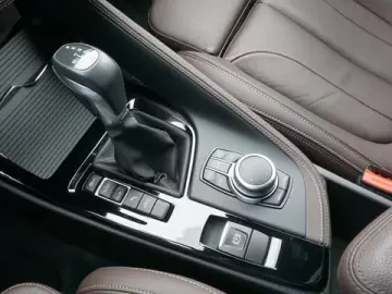 BMW X2 xDrive25e M Sport Pack Head-Up HK HiFi DAB