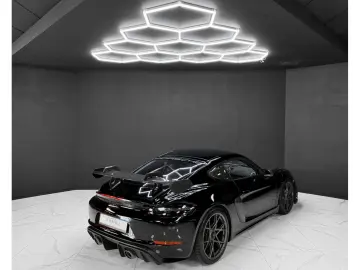 PORSCHE 718 Cayman GT4 RS   WEISSACH   Clubsport   Lift