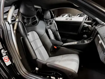 PORSCHE 718 Cayman GT4 RS   WEISSACH   Clubsport   Lift