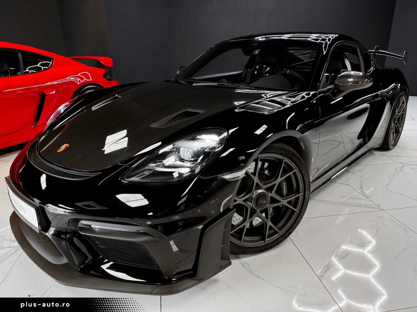 PORSCHE 718 Cayman GT4 RS   WEISSACH   Clubsport   Lift