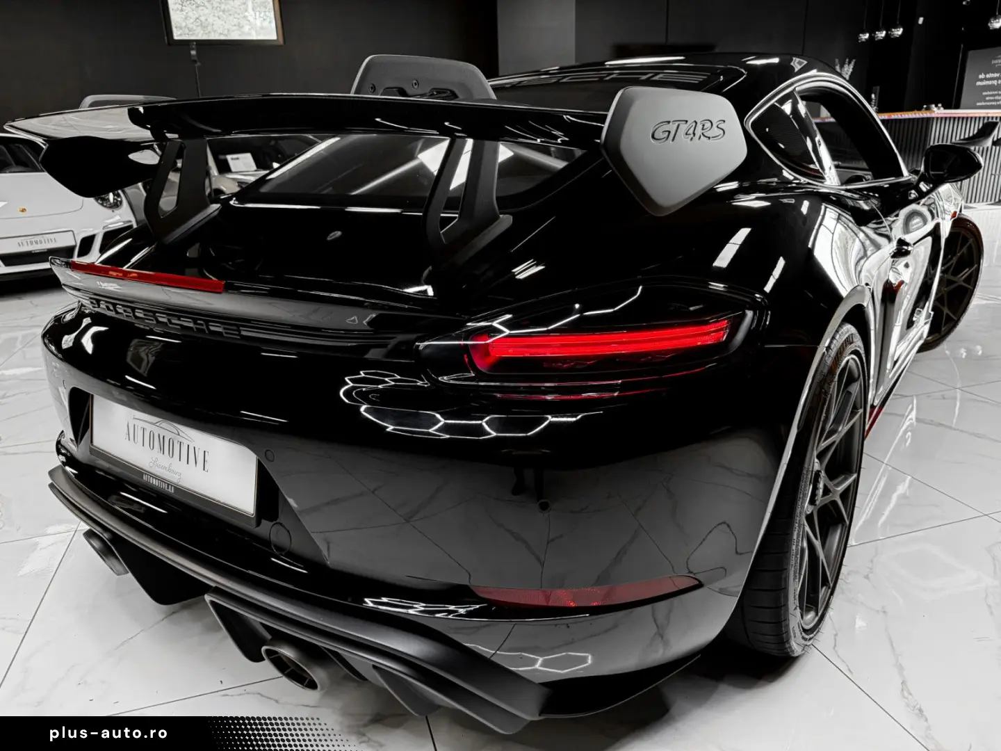 PORSCHE 718 Cayman GT4 RS   WEISSACH   Clubsport   Lift