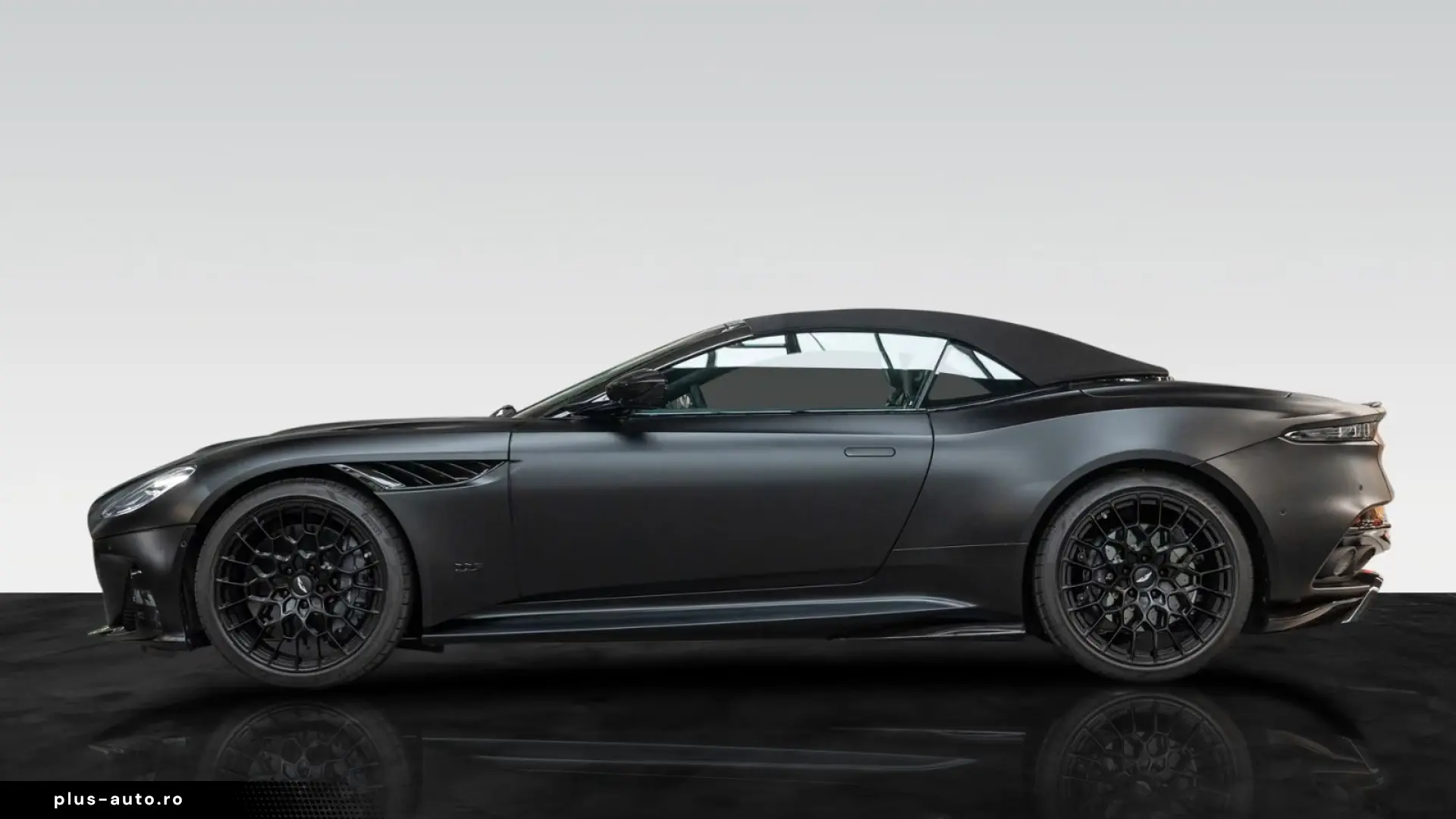 Aston Martin DBS 770 Ultimate Volante   Satin Paint   Carbon