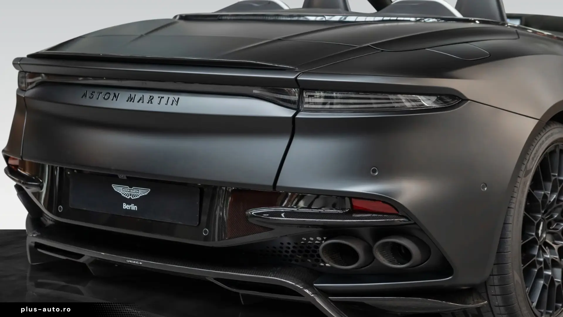 Aston Martin DBS 770 Ultimate Volante   Satin Paint   Carbon