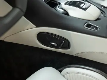 Aston Martin DBS 770 Ultimate Volante   Satin Paint   Carbon