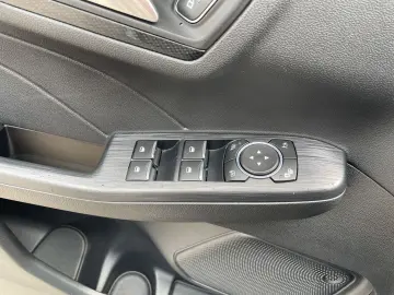 FORD Kuga ST-Line X   PHEV   225PS   IACC   B&O Sound