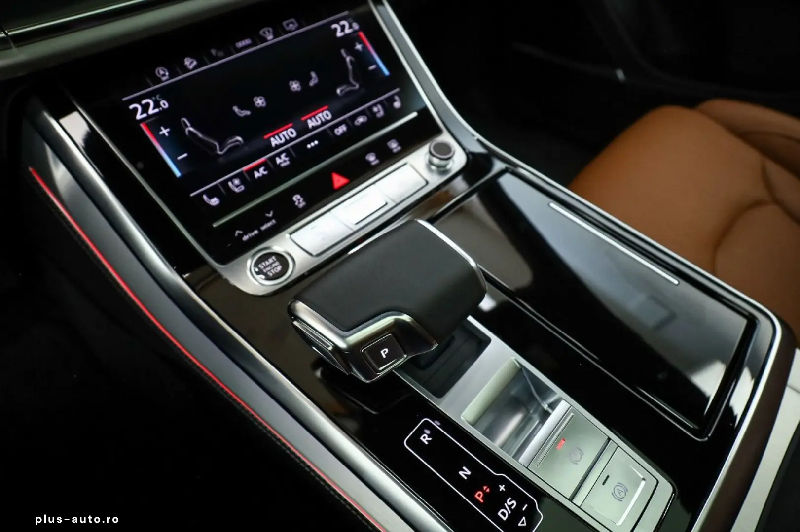 AUDI Q8 55