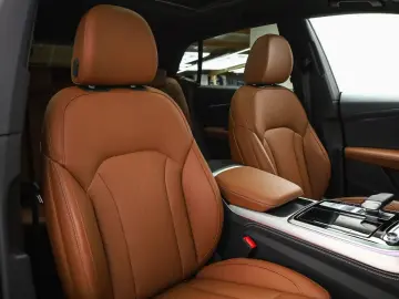 AUDI Q8 55