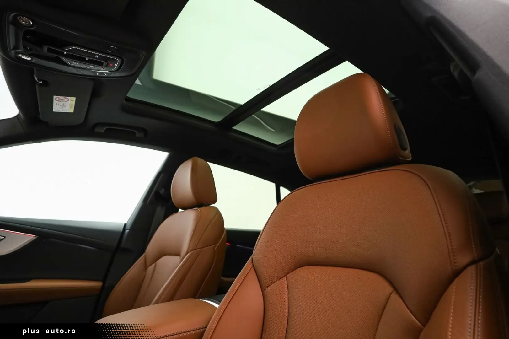 AUDI Q8 55