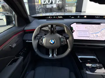 BMW 740 xDrive M Sport NEW MODEL TV FULL