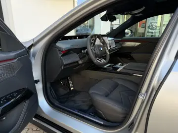 BMW 740 xDrive M Sport NEW MODEL TV FULL